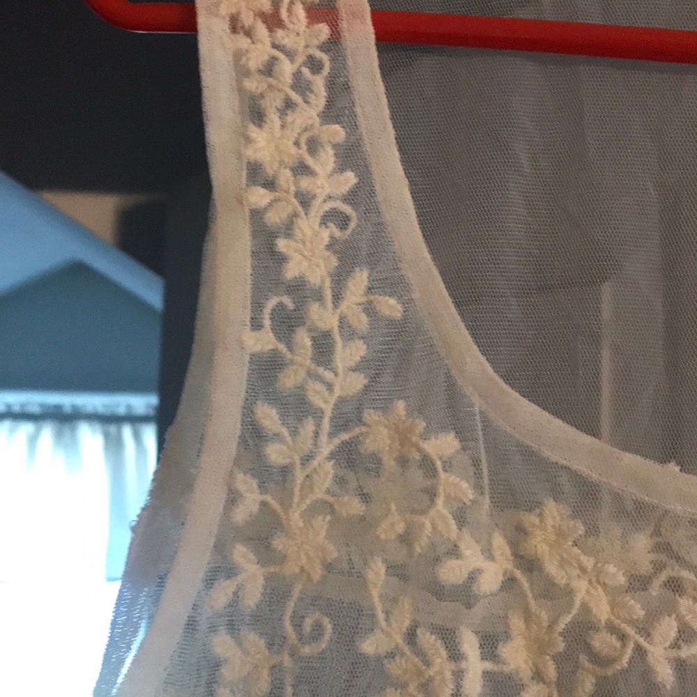 Tank top - Picture 3 of 4